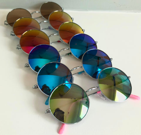 'Just Vibin'' Retro Vintage Tinted Lens Round Sunglasses